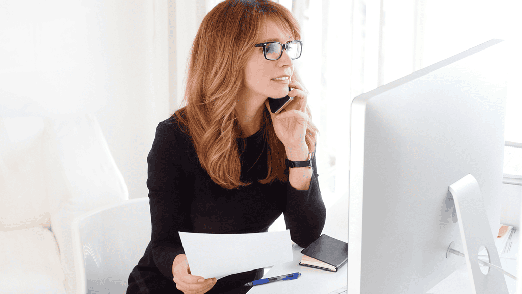 A recruiter calling a candidate